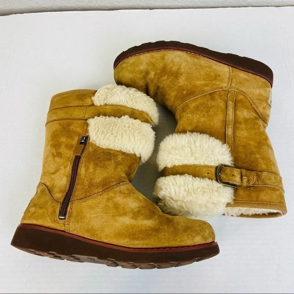 UGG Sherpa Lined Buckle Boots Size 4